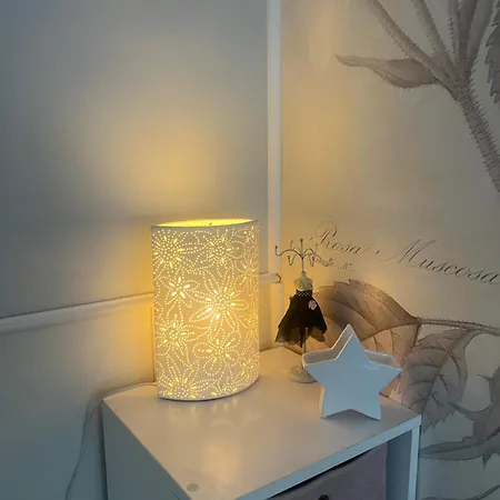 Shabby Chic Apartment Warna