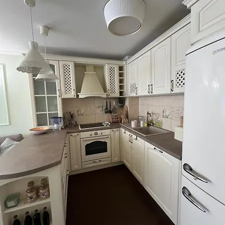 Shabby Chic Apartment Warna